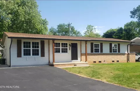 440 Defoe Cir, Maryville, TN 37804