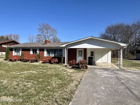 1935 Riverview Cir, Sevierville, TN 37862
