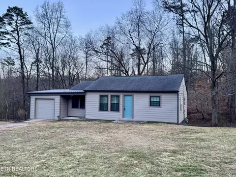 311 Lee Vlg, Harriman, TN 37748