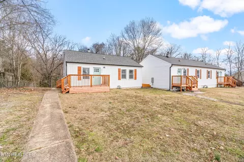 328 Jefferson Ave, Oak Ridge, TN 37830