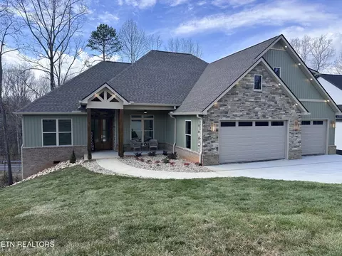 210 Chahyga Cir, Loudon, TN 37774