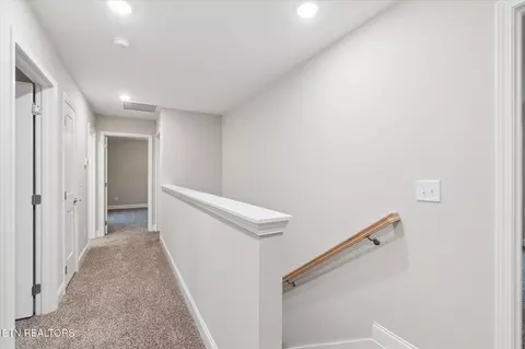 9506 Joy Denise Ln, Heiskell, TN 37754 photo 3