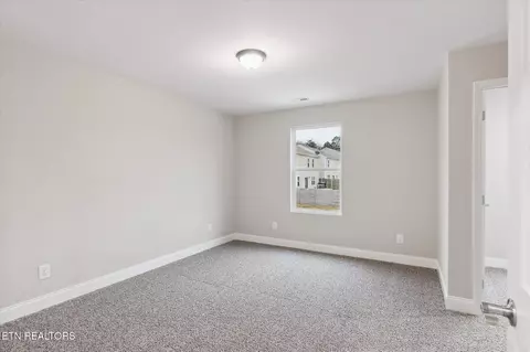 9506 Joy Denise Ln, Heiskell, TN 37754 photo 9