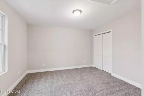 9506 Joy Denise Ln, Heiskell, TN 37754 photo 4