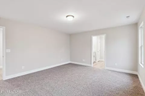 9506 Joy Denise Ln, Heiskell, TN 37754 photo 13