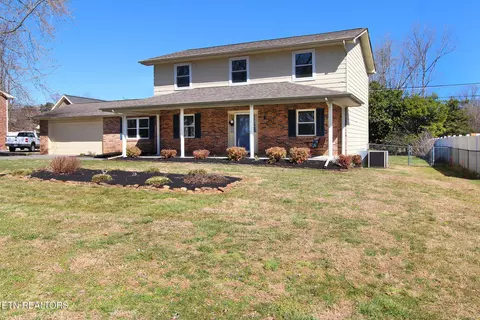 7716 Camberley Dr, Powell, TN 37849