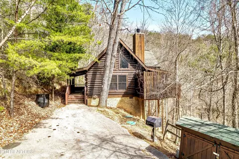 2938 Lightfoot Way, Sevierville, TN 37862