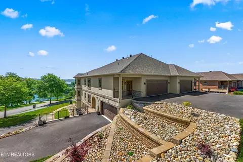 2414 Grand View Ct, Kingston, TN 37763