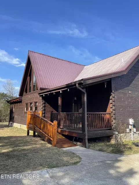126 Thomas Rd, Luttrell, TN 37779 photo 3