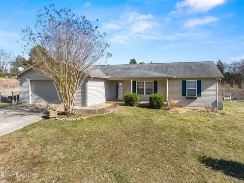 138 Glenlock Ln, Sweetwater, TN 37874