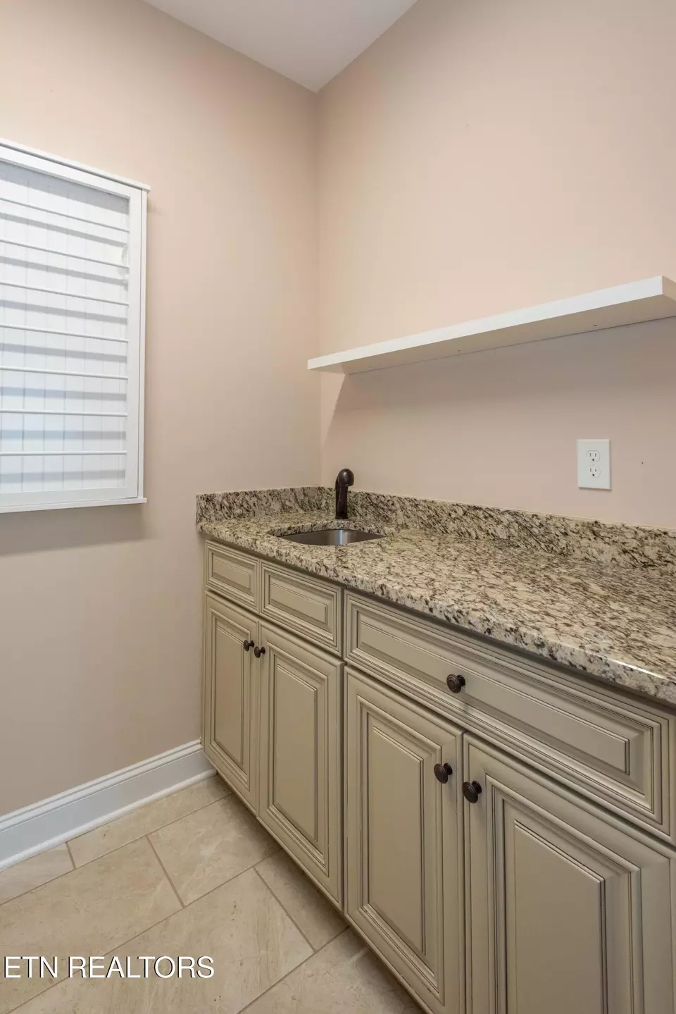 Other - 6054 Round Hill Ln, Knoxville, TN 37912 photo 7 of 15