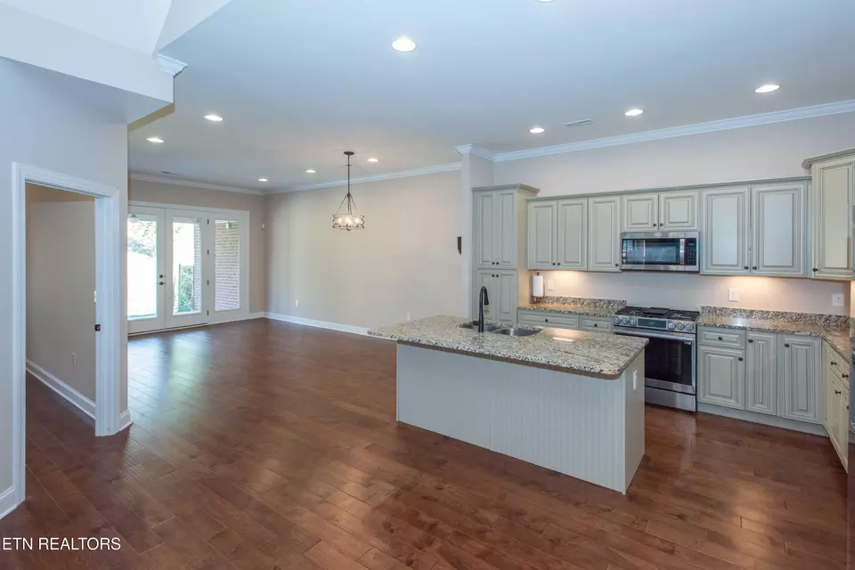 Other - 6054 Round Hill Ln, Knoxville, TN 37912 photo 2 of 15