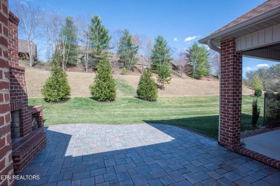 Exterior - 6054 Round Hill Ln, Knoxville, TN 37912 photo 4 of 4