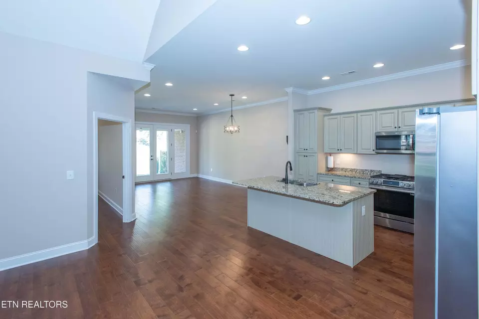 Other - 6054 Round Hill Ln, Knoxville, TN 37912 photo 1 of 15