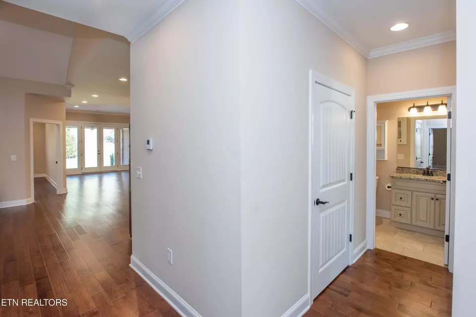 Entry Way - 6054 Round Hill Ln, Knoxville, TN 37912 photo 2 of 3