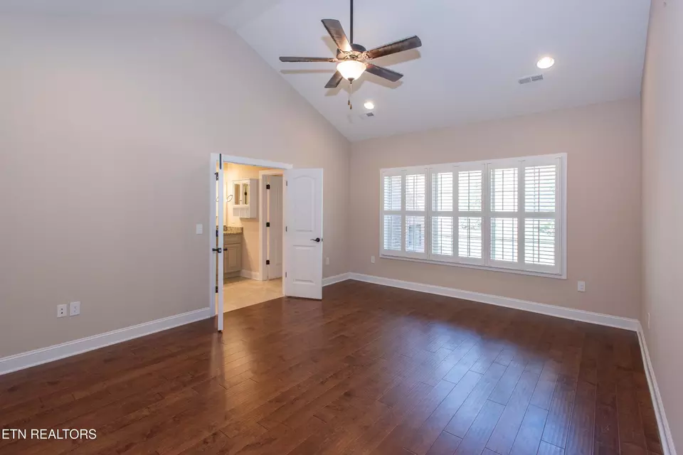 Bedroom - 6054 Round Hill Ln, Knoxville, TN 37912 photo 1 of 9