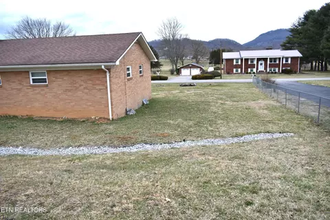 Exterior - 188 Coleman St, Harrogate, TN 37752 photo 8 of 9