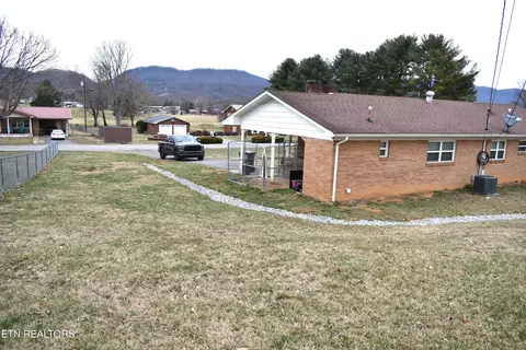 Exterior - 188 Coleman St, Harrogate, TN 37752 photo 4 of 9