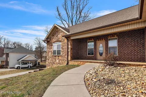 354 Meadowlake Cir, Seymour, TN 37865