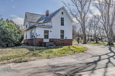 1006 Sweetwater Vonore Rd, Sweetwater, TN 37874