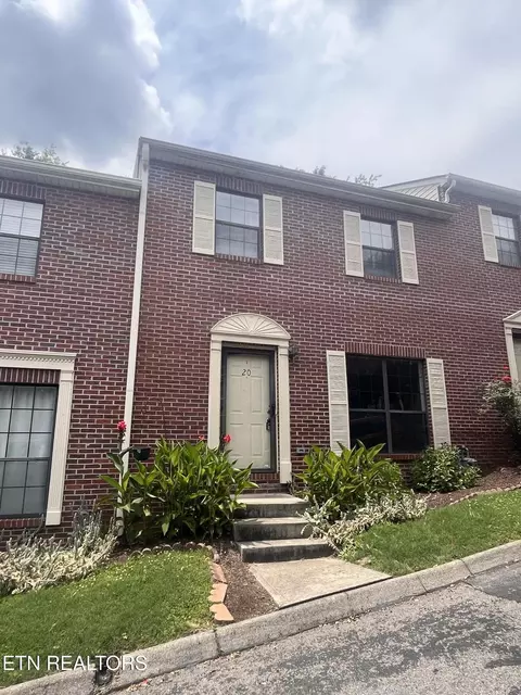 437 S Gallaher View Rd #20, Knoxville, TN 37919