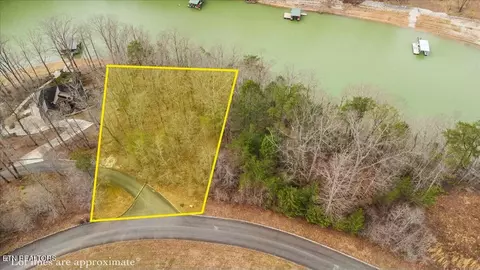 0 Bluff Trce, Jacksboro, TN 37757