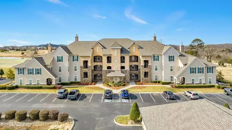 555 Rarity Bay Pkwy #207, Vonore, TN 37885