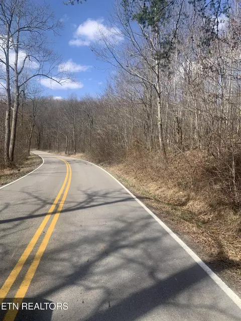 100 C E Todd Rd, Sunbright, TN 37872 photo 5