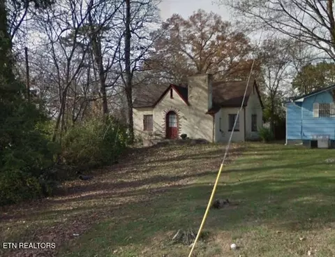 2821 Selma Ave, Knoxville, TN 37914
