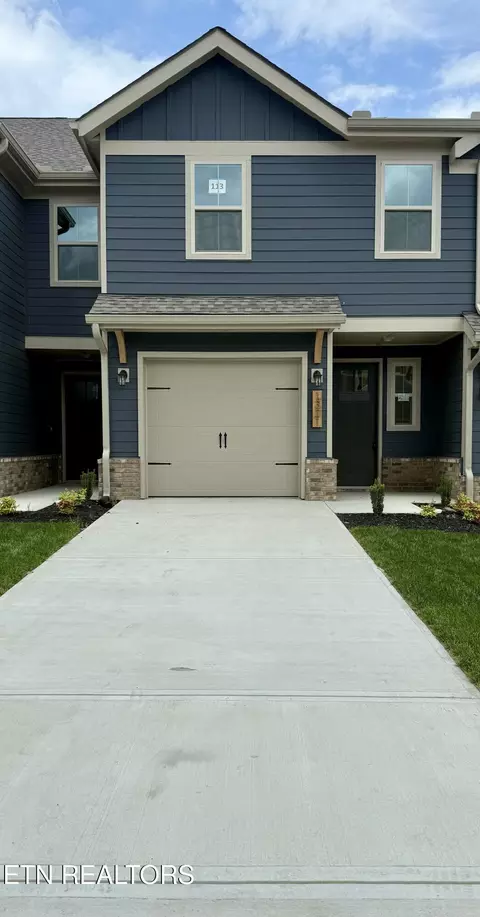 1321 Mountain Quail Cir, Maryville, TN 37801