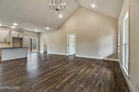 1076 Hargis Rd, Grimsley, TN 38565 photo 12