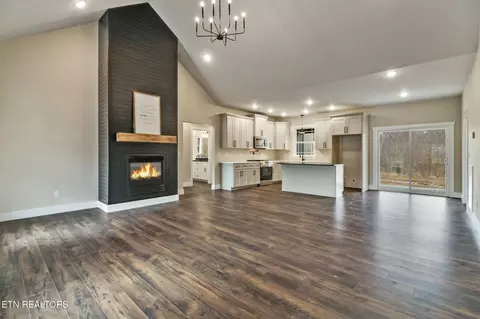 1076 Hargis Rd, Grimsley, TN 38565 photo 8