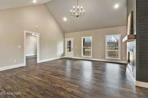 1076 Hargis Rd, Grimsley, TN 38565 photo 9