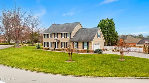 11920 W Fox Chase Cir, Knoxville, TN 37934