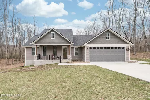 723 Poston Dr, Monterey, TN 38574