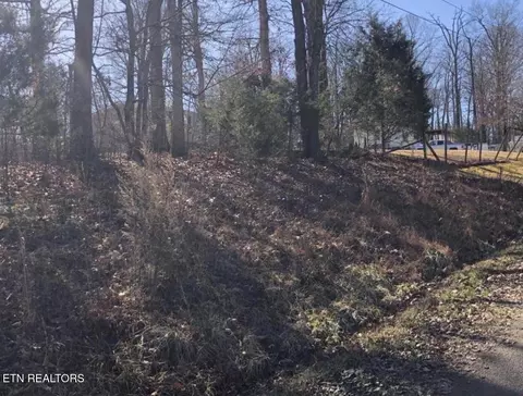 126 Holber Rd, Harriman, TN 37748