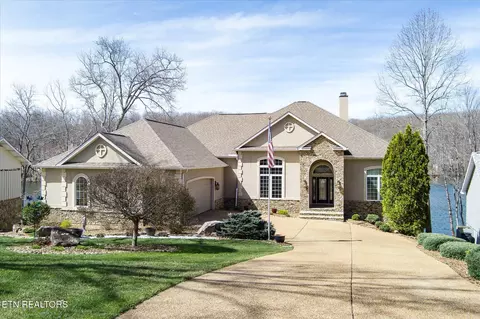 111 Sherwood Cir, Crossville, TN 38558