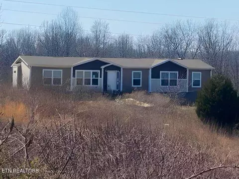 147 Apple Valley Rd, Lancing, TN 37770