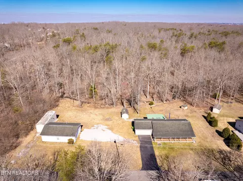 413 Sycamore Dr, Crossville, TN 38555