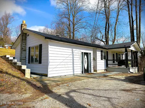 173 School Mountain Rd, Livingston, TN 38570