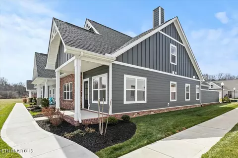 166 Goldheart Rd, Farragut, TN 37934