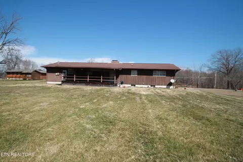 Exterior - 400 Alderville Rd, Winfield, TN 37892 photo 3 of 10