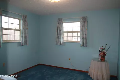 Bedroom - 400 Alderville Rd, Winfield, TN 37892 photo 2 of 4