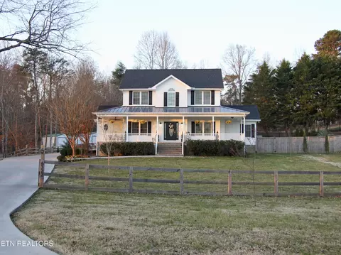 6322 Cate Rd, Powell, TN 37849