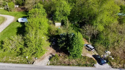 1114 Highway 25w S, La Follette, TN 37766