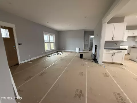 238 Thacker Rd, Grimsley, TN 38565 photo 9