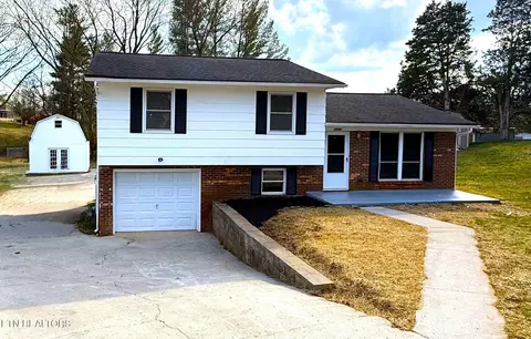 7711 Carraway Cir, Knoxville, TN 37938