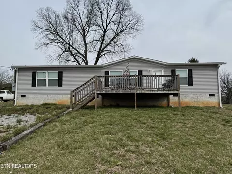 1302 W Morris St, Sweetwater, TN 37874