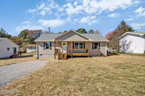 533 Burnett St, Jamestown, TN 38556