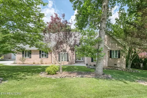 126 Markham Ln, Crossville, TN 38558